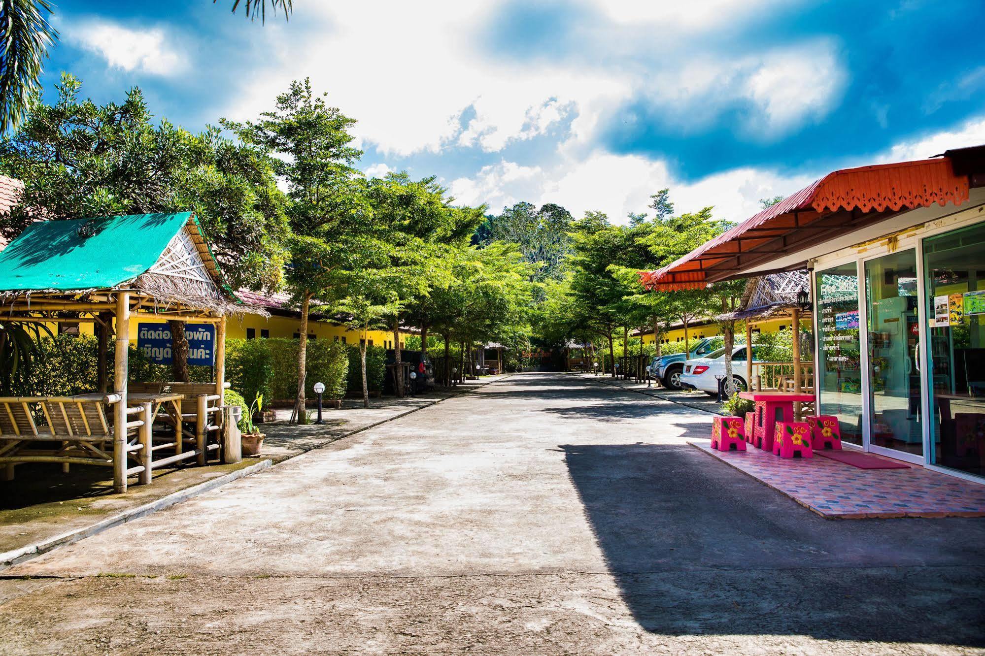 Suksai Buri Resort Ao Nang Exterior foto